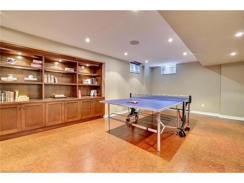 1537 Pinery Crescent, Oakville, ON - Indoor Photo Showing Other Room