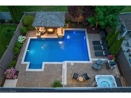 1537 Pinery Crescent, Oakville, ON - Outdoor With In Ground Pool