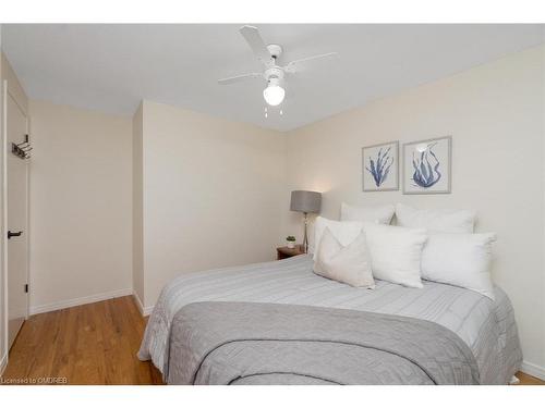 23 Parkview Place, Brampton, ON - Indoor Photo Showing Bedroom