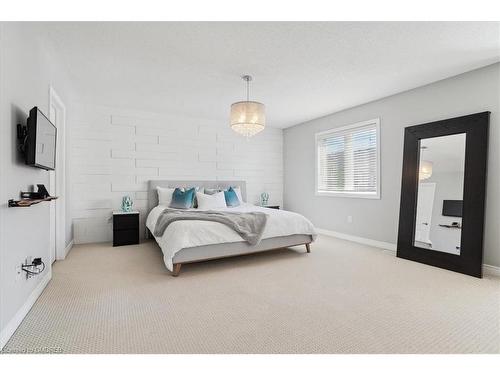 2420 Spring Meadow Way, Oakville, ON - Indoor Photo Showing Bedroom