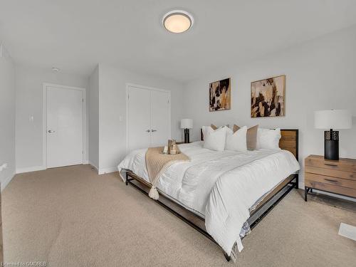 80 Arlington Parkway, Paris, ON - Indoor Photo Showing Bedroom