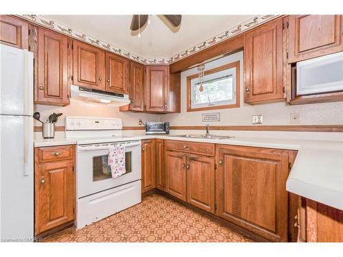 8633 30 Sideroad, Belwood, ON - Indoor Photo Showing Kitchen With Double Sink