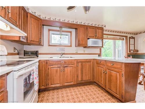 8633 30 Sideroad, Belwood, ON - Indoor Photo Showing Kitchen With Double Sink