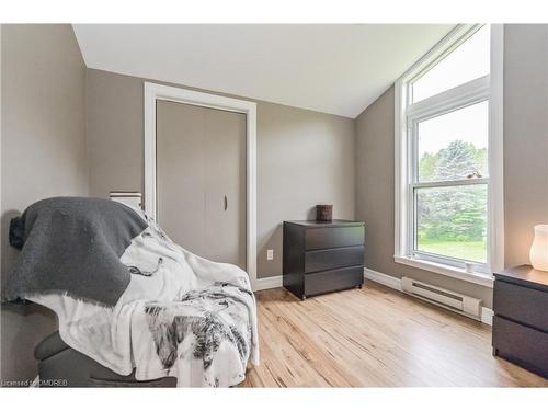 8633 30 Sideroad, Belwood, ON - Indoor Photo Showing Bedroom