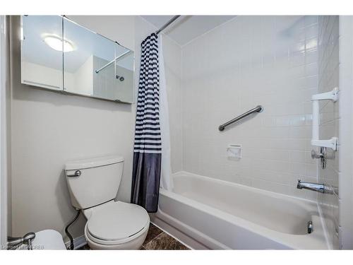 1163 Leewood Drive, Oakville, ON - Indoor Photo Showing Bathroom