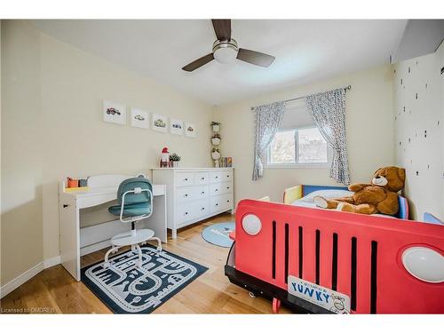 1163 Leewood Drive, Oakville, ON - Indoor Photo Showing Bedroom