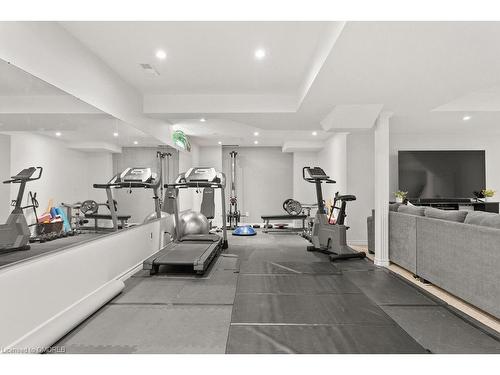 2334 Carpenters Circle, Oakville, ON - Indoor Photo Showing Gym Room