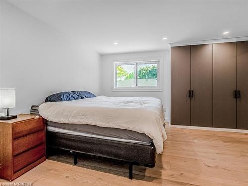 622 Braemore Road, Burlington, ON - Indoor Photo Showing Bedroom
