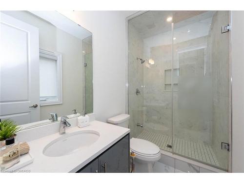 2437 Irene Crescent, Oakville, ON - Indoor Photo Showing Bathroom