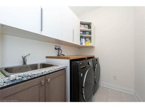 2437 Irene Crescent, Oakville, ON - Indoor Photo Showing Laundry Room