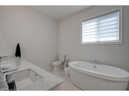 1261 Merton Road, Oakville, ON - Indoor Photo Showing Bathroom