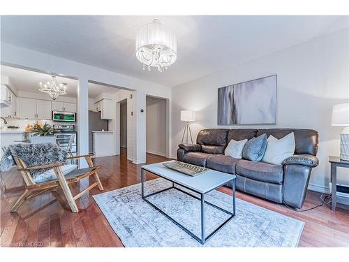 2435 Stefi Trail, Oakville, ON - Indoor Photo Showing Living Room