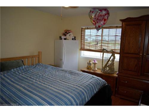 1349 Highway 56, Caledonia, ON - Indoor Photo Showing Bedroom
