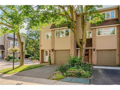 15 East Street, Oakville, ON - Outdoor With Facade