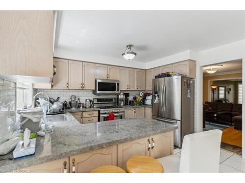 42 Tigerlily Place, Brampton, ON - Indoor Photo Showing Kitchen With Stainless Steel Kitchen With Double Sink