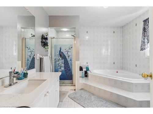 42 Tigerlily Place, Brampton, ON - Indoor Photo Showing Bathroom