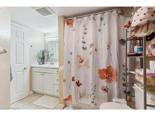 42 Tigerlily Place, Brampton, ON - Indoor Photo Showing Bathroom