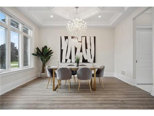 350 Weighton Drive, Oakville, ON - Indoor Photo Showing Dining Room