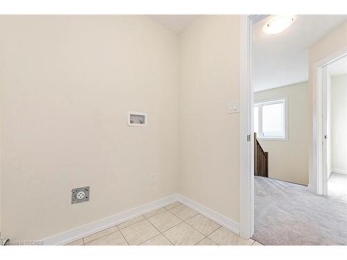 34 Lilac Circle, Caledonia, ON - Indoor Photo Showing Other Room