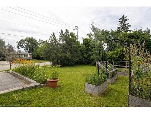 2315 Mount Forest Drive, Burlington, ON - Outdoor With Backyard