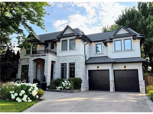 1325 Sheldon Avenue, Oakville, ON - Outdoor With Facade