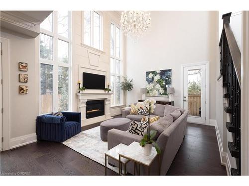 1325 Sheldon Avenue, Oakville, ON - Indoor Photo Showing Living Room With Fireplace