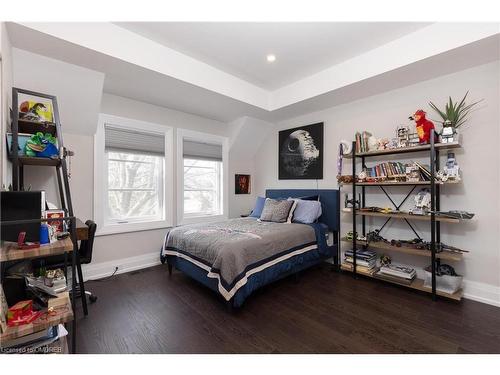 1325 Sheldon Avenue, Oakville, ON - Indoor Photo Showing Bedroom