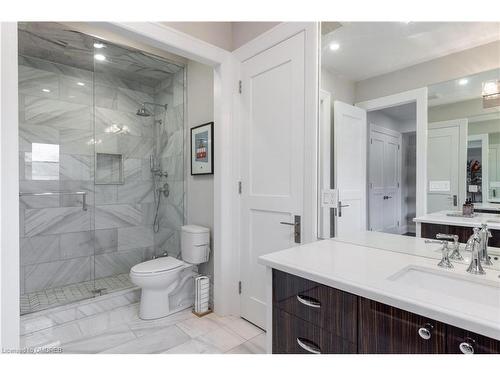 1325 Sheldon Avenue, Oakville, ON - Indoor Photo Showing Bathroom