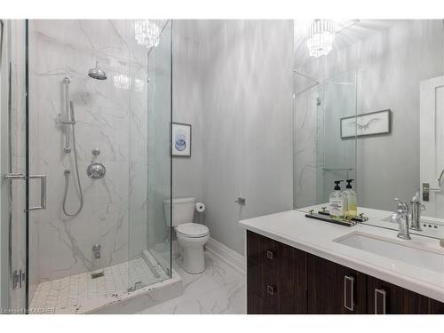 1325 Sheldon Avenue, Oakville, ON - Indoor Photo Showing Bathroom