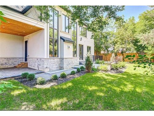 1325 Sheldon Avenue, Oakville, ON - Outdoor