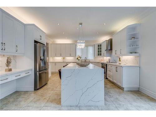 2316 Delnice Drive, Oakville, ON - Indoor Photo Showing Kitchen