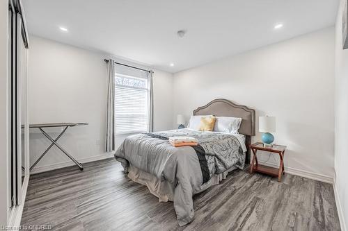 191 Deane Avenue, Oakville, ON - Indoor Photo Showing Bedroom