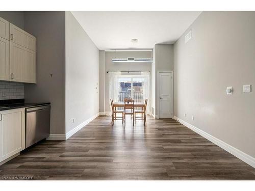 512-501 Frontenac Street, Kingston, ON - Indoor Photo Showing Kitchen