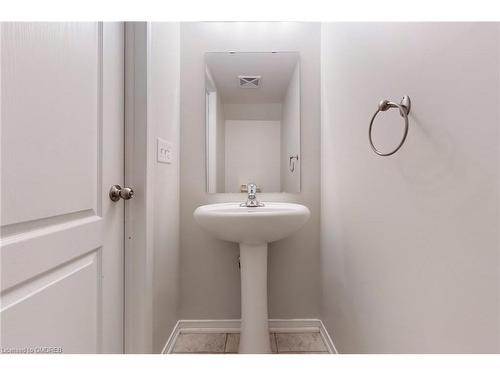 10-2468 Post Road, Oakville, ON - Indoor Photo Showing Bathroom