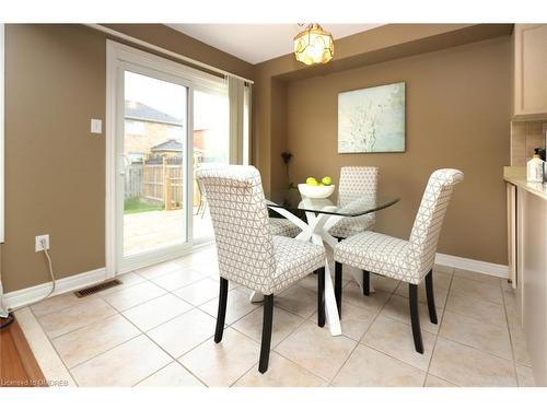 5863 Chalfont Crescent, Mississauga, ON - Indoor Photo Showing Dining Room