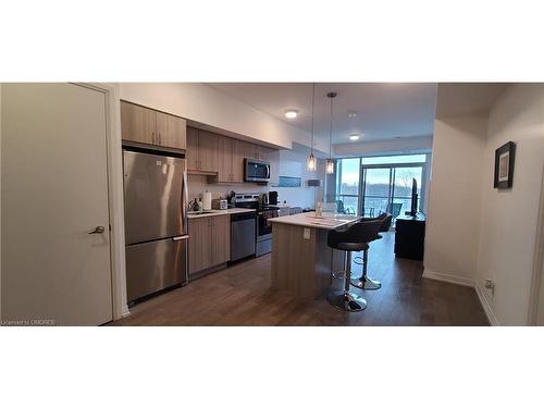 404-7711 Green Vista Gate, Niagara Falls, ON - Indoor Photo Showing Kitchen