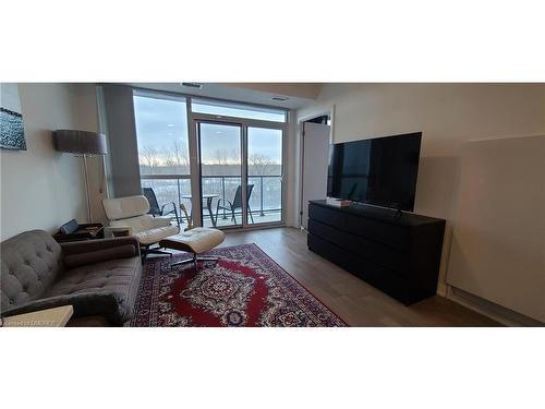 404-7711 Green Vista Gate, Niagara Falls, ON - Indoor Photo Showing Living Room