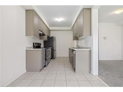 26 Bruton Street Street, Thorold, ON - Indoor Photo Showing Kitchen