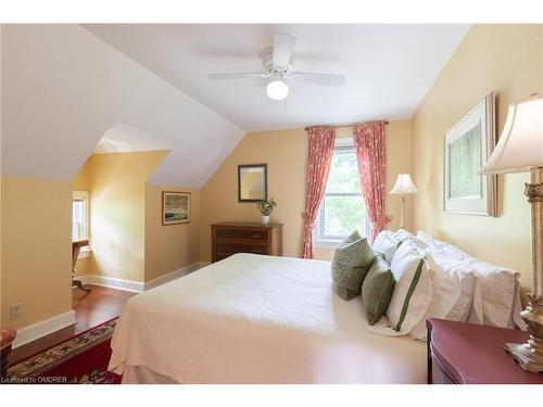 302 William Street, Oakville, ON - Indoor Photo Showing Bedroom