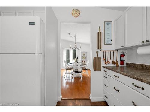 32 Reynier Drive, Brampton, ON - Indoor Photo Showing Kitchen