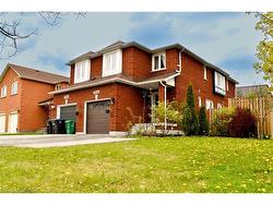 7058 Stoneywood Way  Mississauga, ON L5N 6Y5