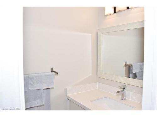 7058 Stoneywood Way, Mississauga, ON - Indoor Photo Showing Bathroom