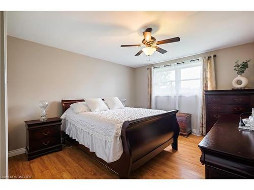 6212 Sixth Line, Belwood, ON - Indoor Photo Showing Bedroom