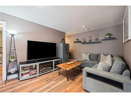 6212 Sixth Line, Belwood, ON - Indoor Photo Showing Living Room