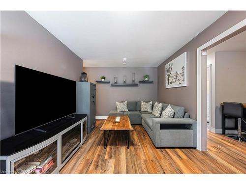 6212 Sixth Line, Belwood, ON - Indoor Photo Showing Living Room