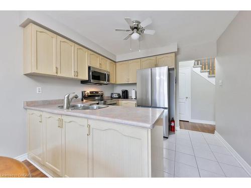 100 Fellowes Crescent, Waterdown, ON - Indoor Photo Showing Kitchen With Double Sink