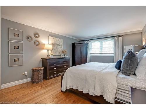 565 Patricia Drive, Oakville, ON - Indoor Photo Showing Bedroom