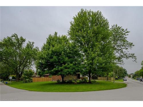 196 Grove Park Drive, Burlington, ON 