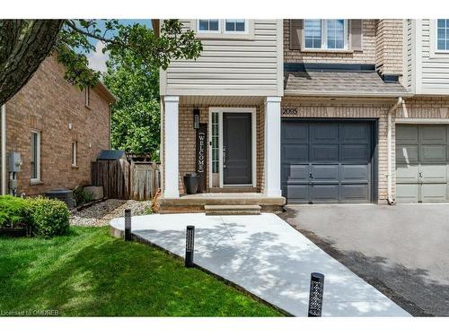 2095 Glenhampton Road, Oakville, ON - Outdoor