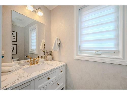 2095 Glenhampton Road, Oakville, ON - Indoor Photo Showing Bathroom